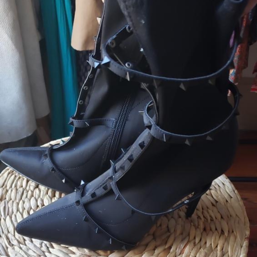 Stiletto Heel Pointed Toe Ankle Boots
